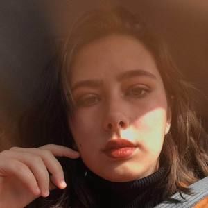 Meet your Posher, Amelia